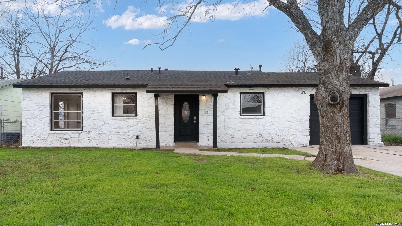 158 Bayville Drive — photo
