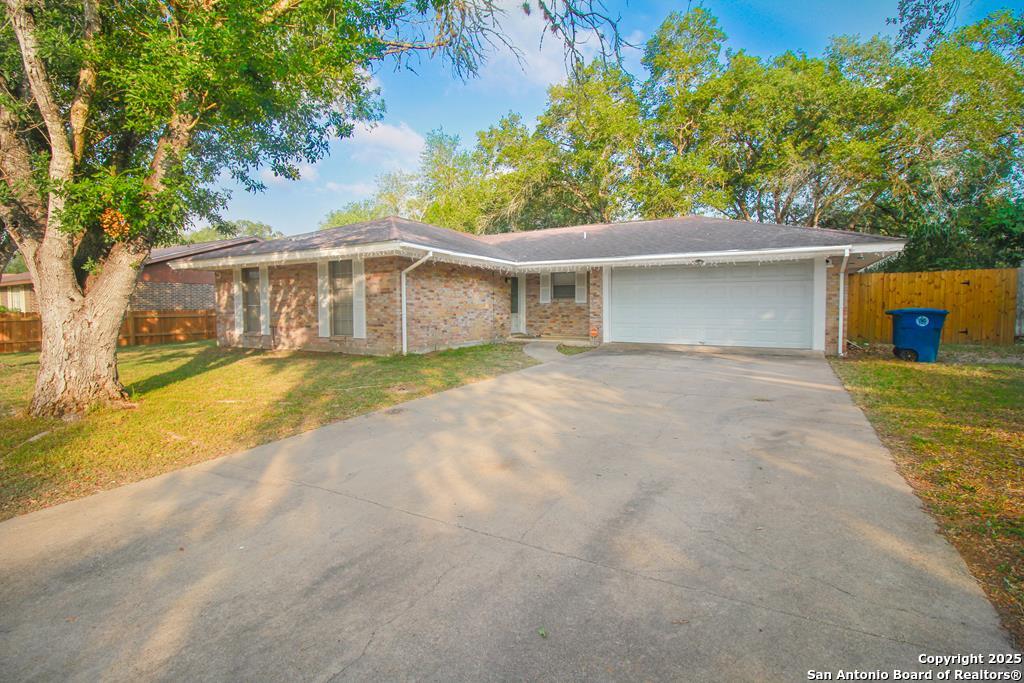 1404 Las Palmas — photo