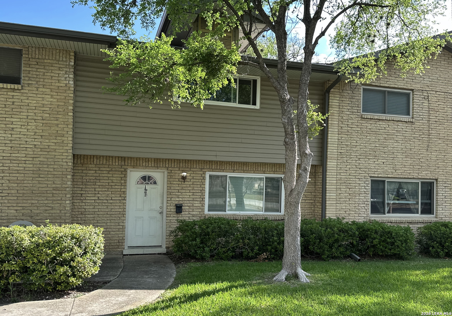 121 W Silver Sands Drive 121 — photo