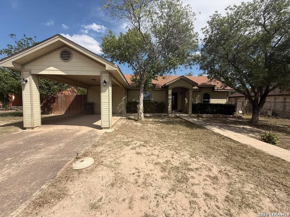 80 Mari Drive — photo