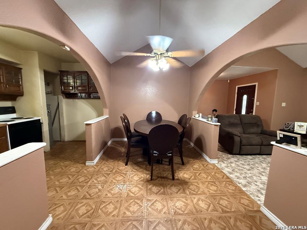 80 Mari Drive, Eagle Pass, TX 78852 — photo 3