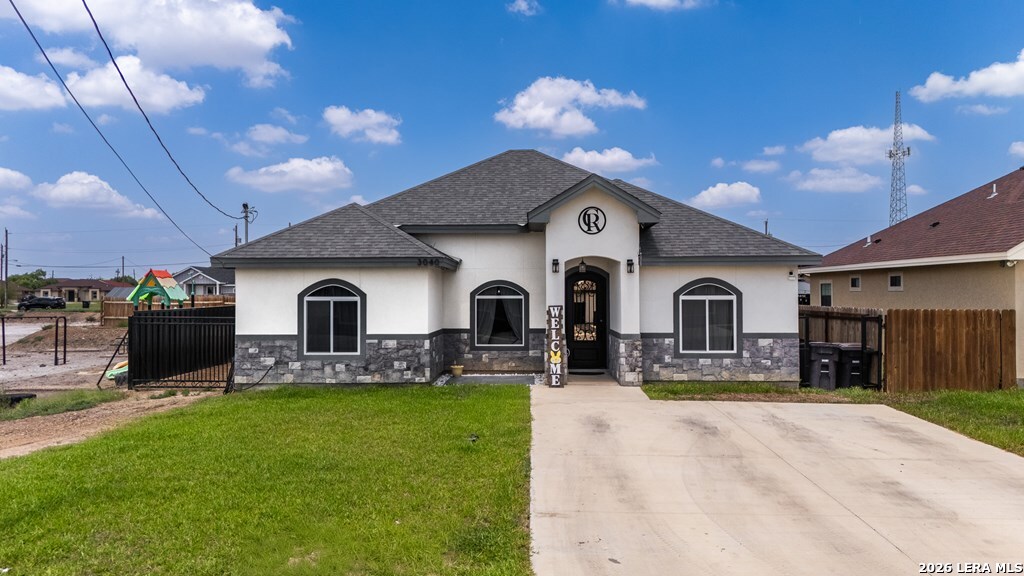 3040 Ariel Drive, Eagle Pass, TX 78852 — photo 2
