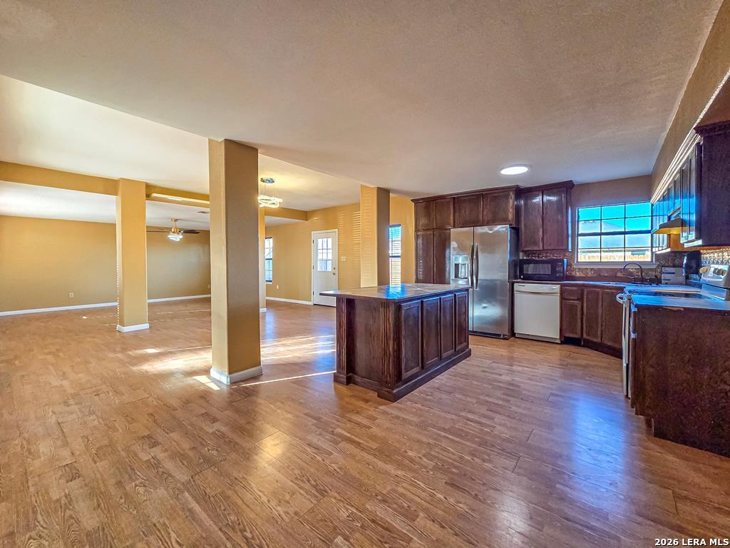2101 Pershing Circle, Eagle Pass, TX 78852 — photo 2