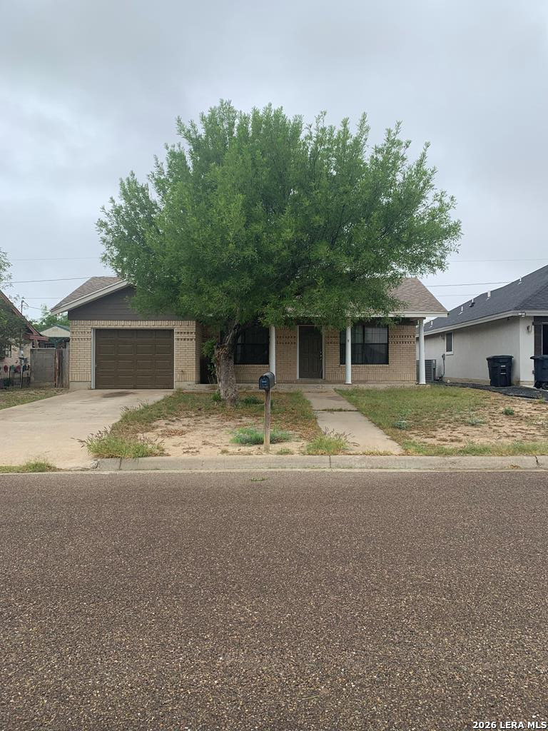 1019 Flores Drive — photo