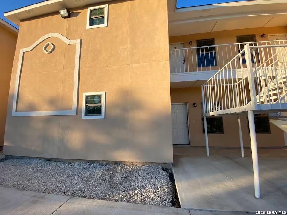391 Riverside Dr. Unit #9 9 — photo