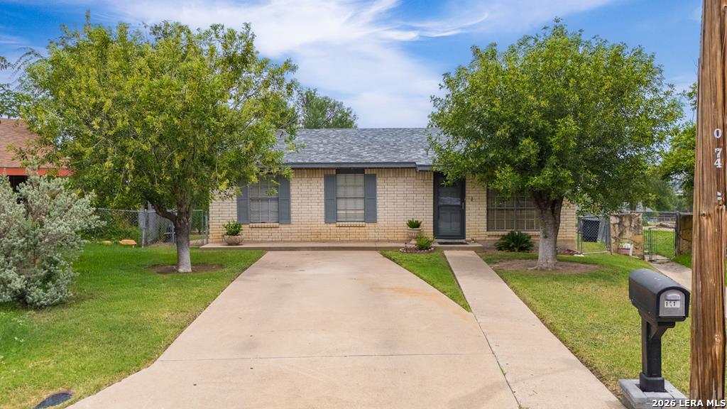 1010 Larisa Circle — photo