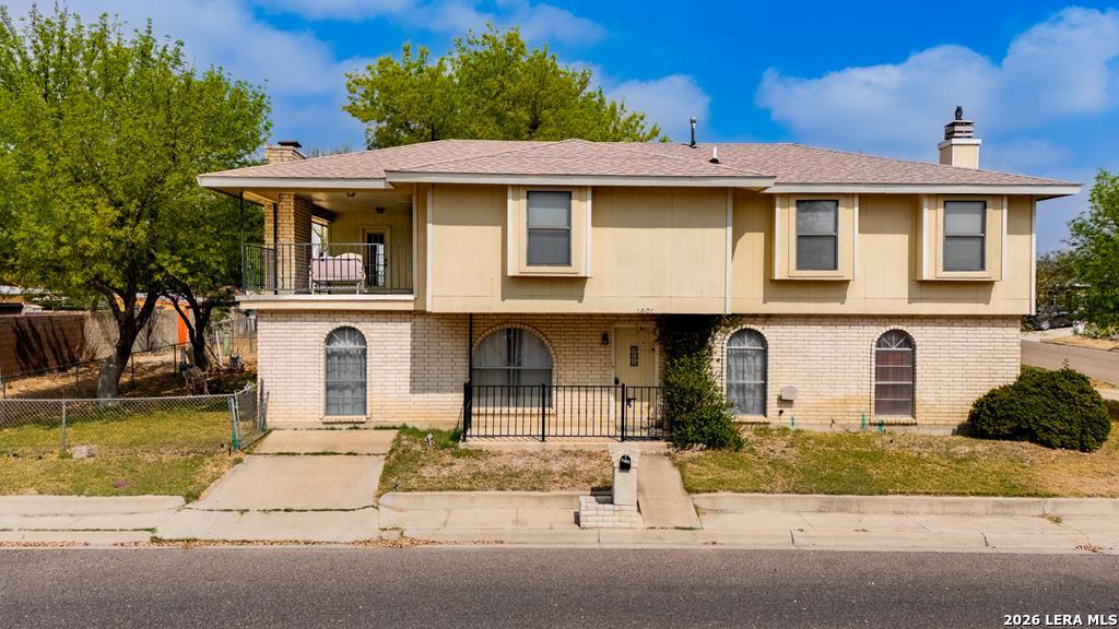 1801 Royal Ridge Drive — photo