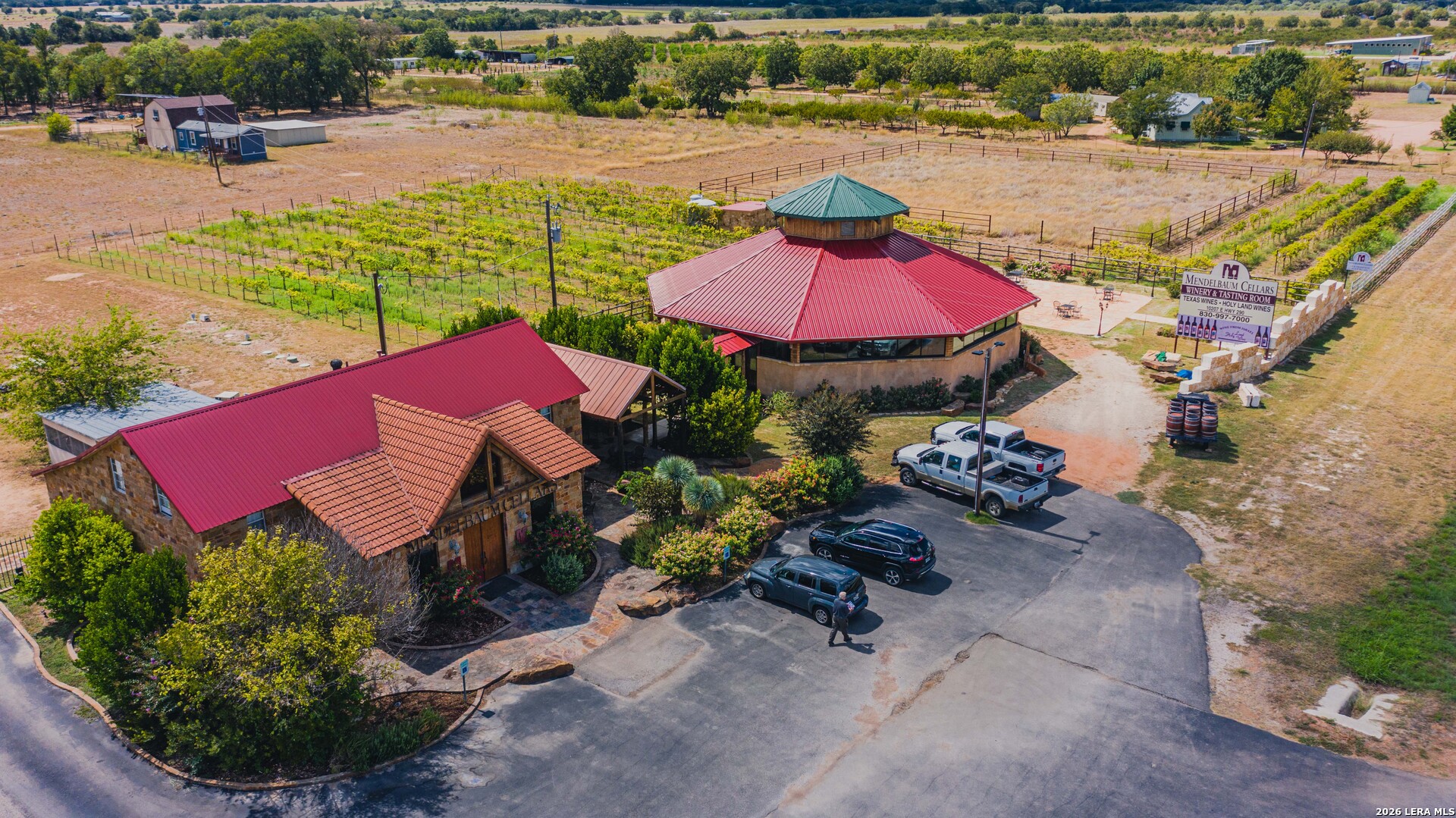10207 E US Highway 290 — photo