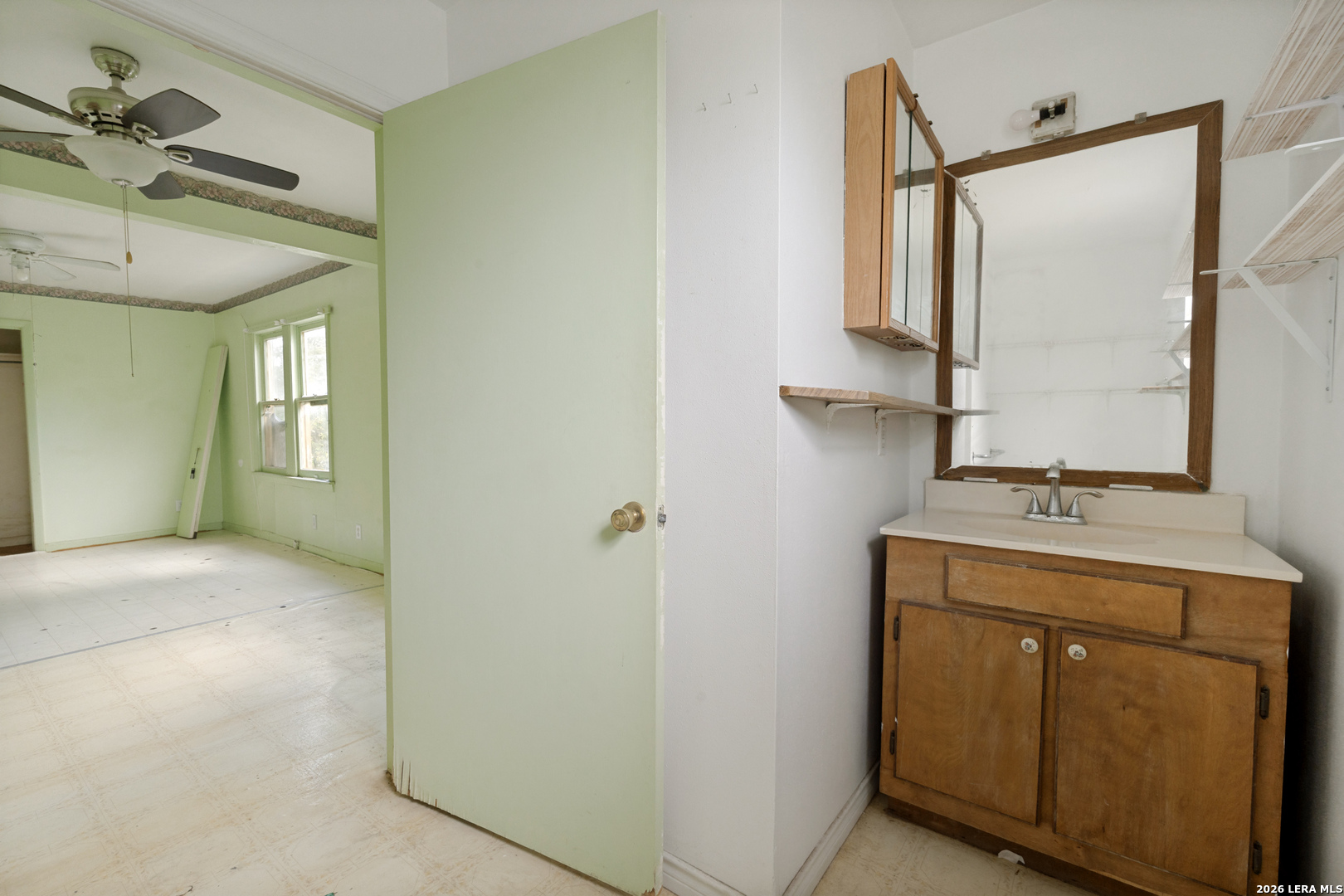 204 3rd Street, Converse, TX 78109 — photo 3