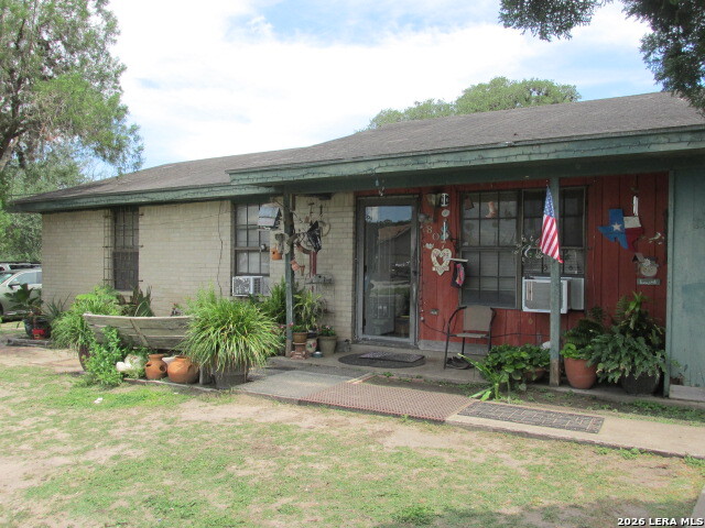 807 W Inez Street — photo