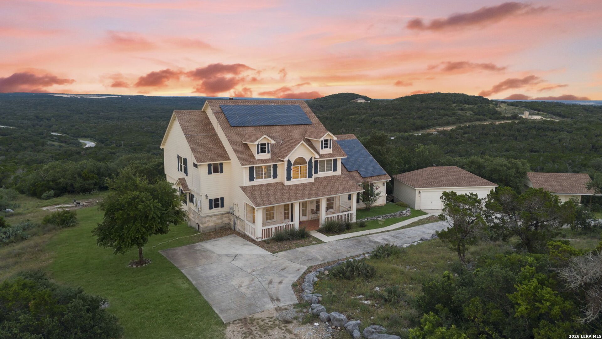 1040 County Road 2720 — photo