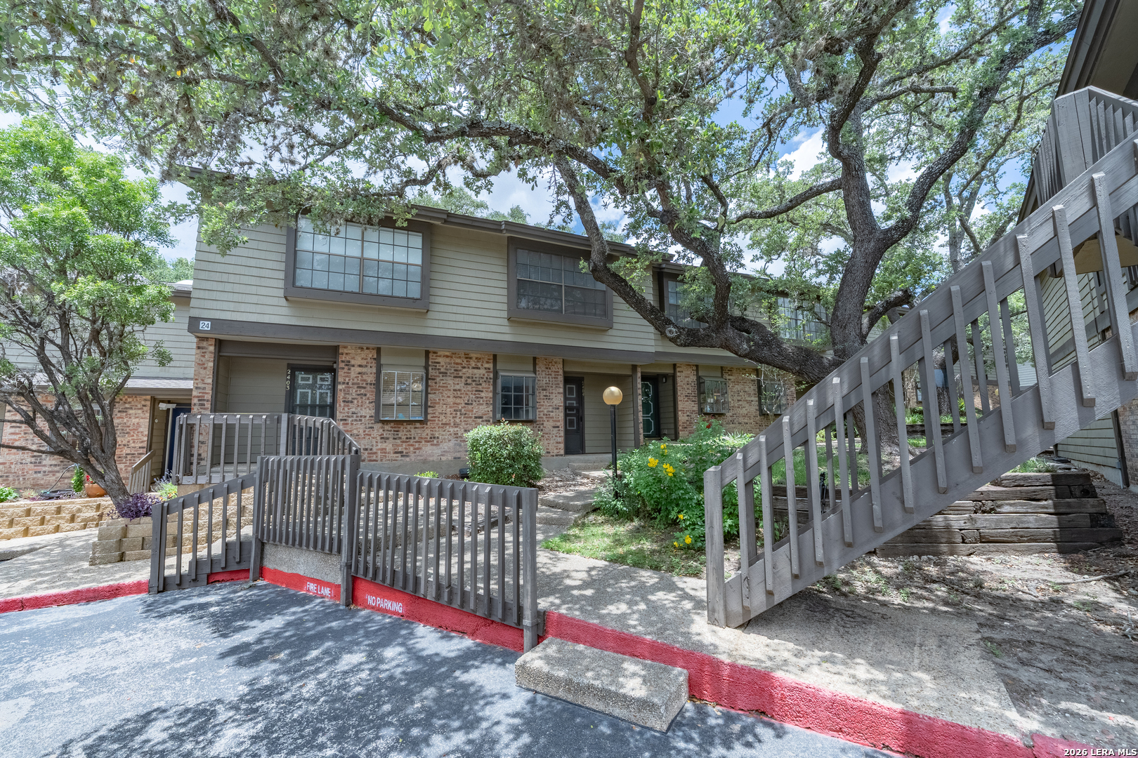 11815 Vance Jackson 2404 — photo