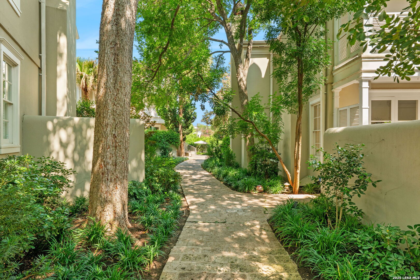 122 Chester Apt 5 — photo