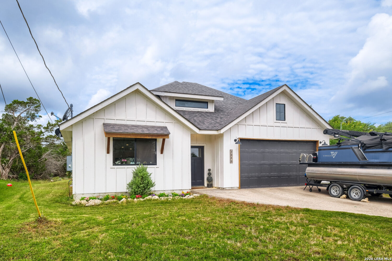 3484 Lakeview Drive — photo