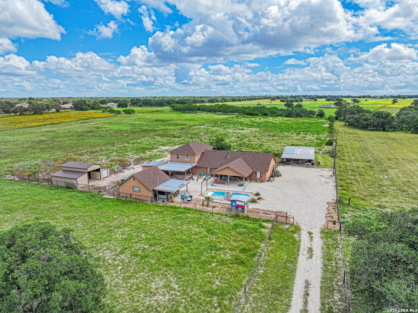 10470 FM 539 — photo