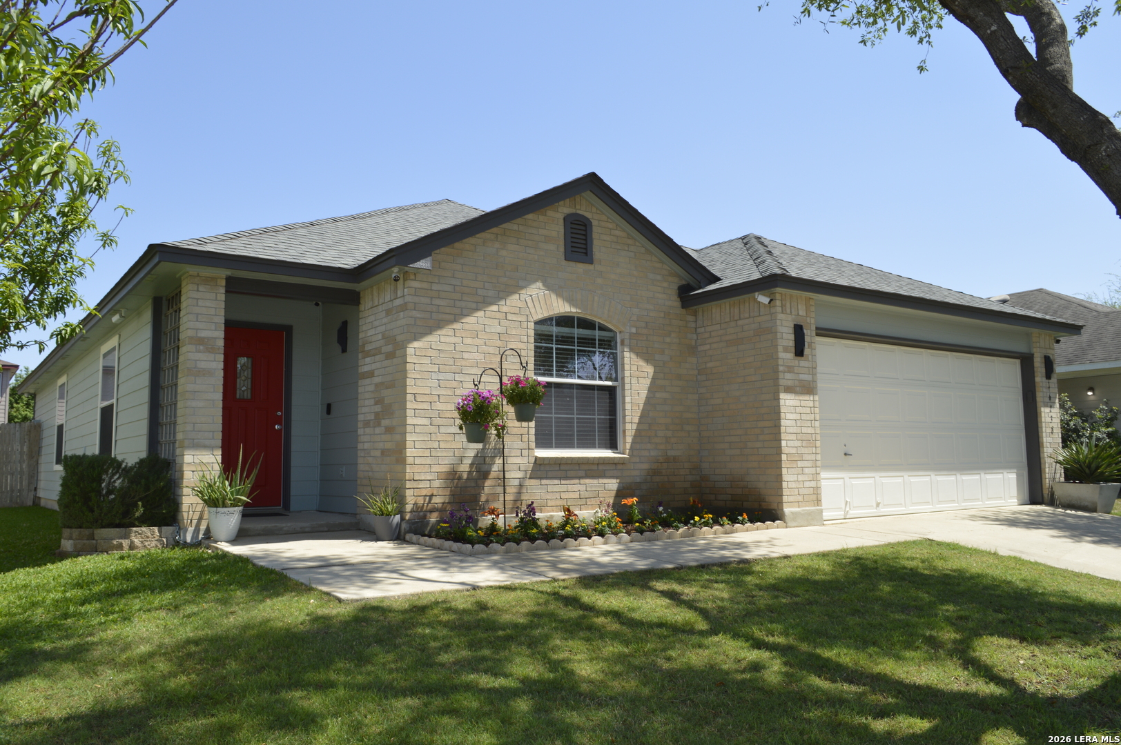 16238 Galloping Oak Knl — photo