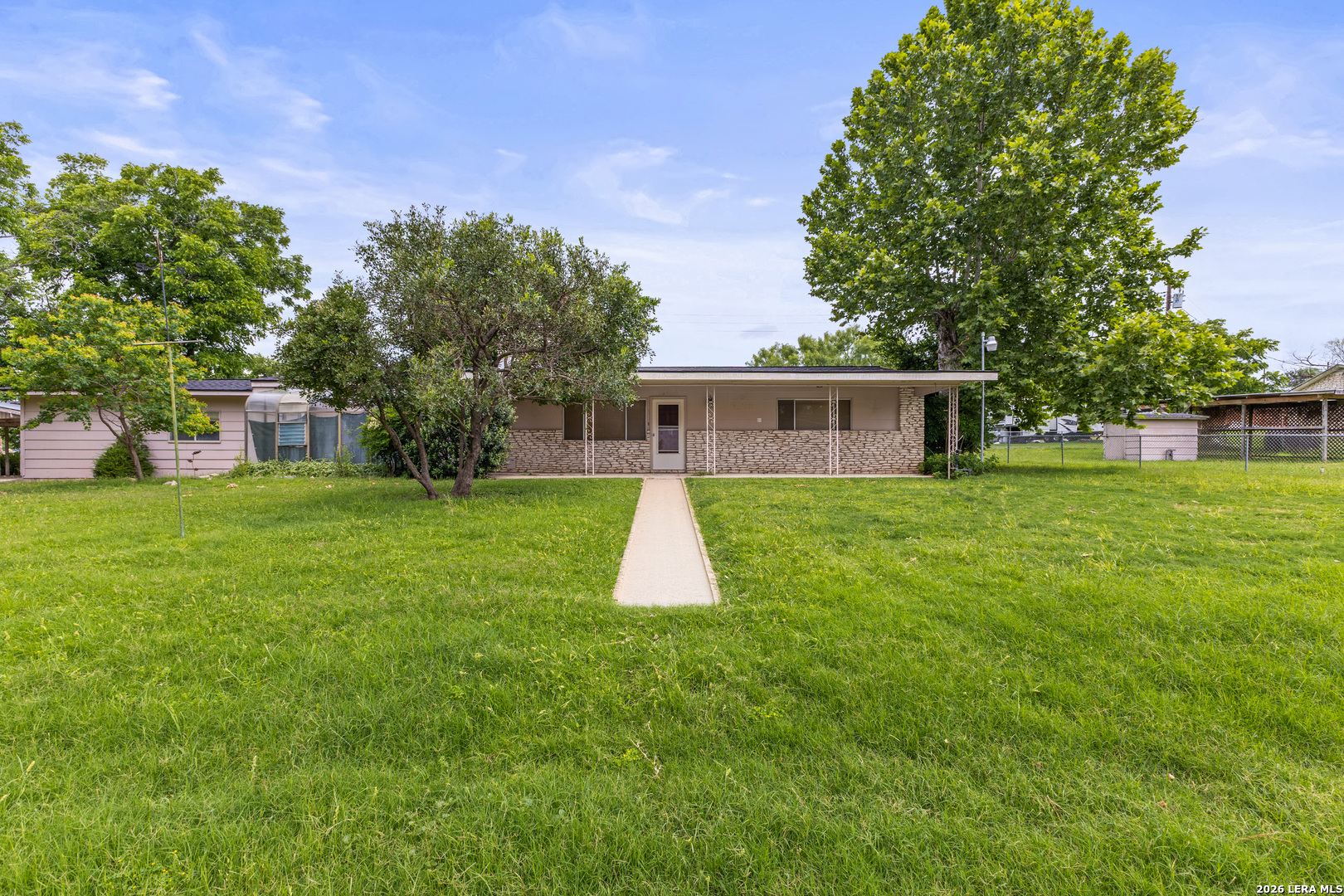 212 Bluebonnet Street — photo
