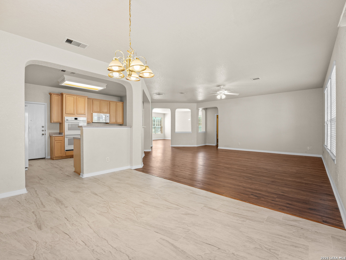 607 Mesa Loop, San Antonio, TX 78258 — photo 3