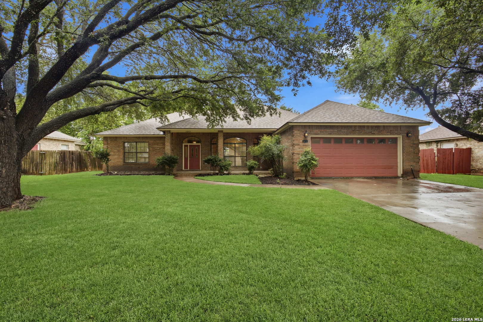 1073 Memorial Circle — photo
