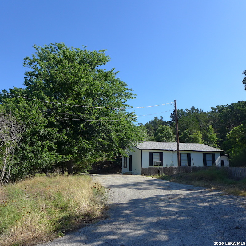 260 Kerrville South Drive — photo