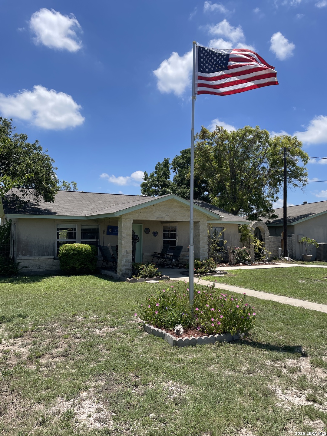 402 County Road 574 — photo
