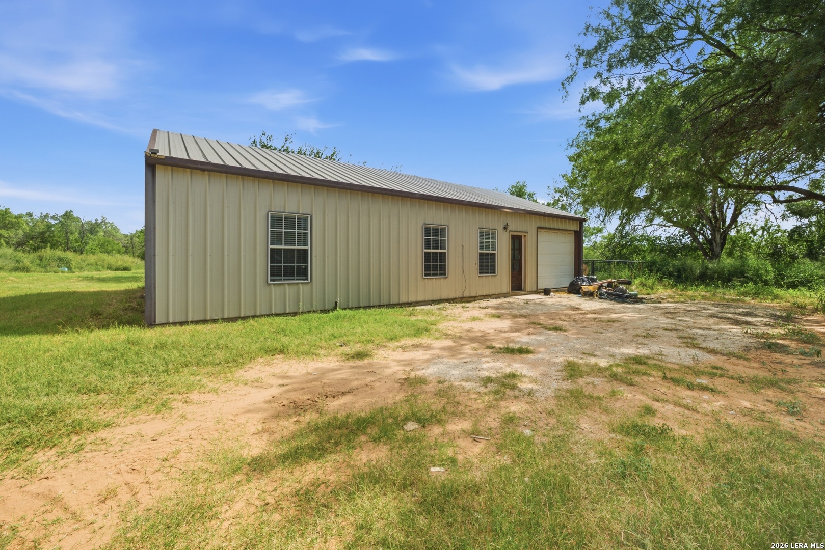 909 County Road 669 — photo