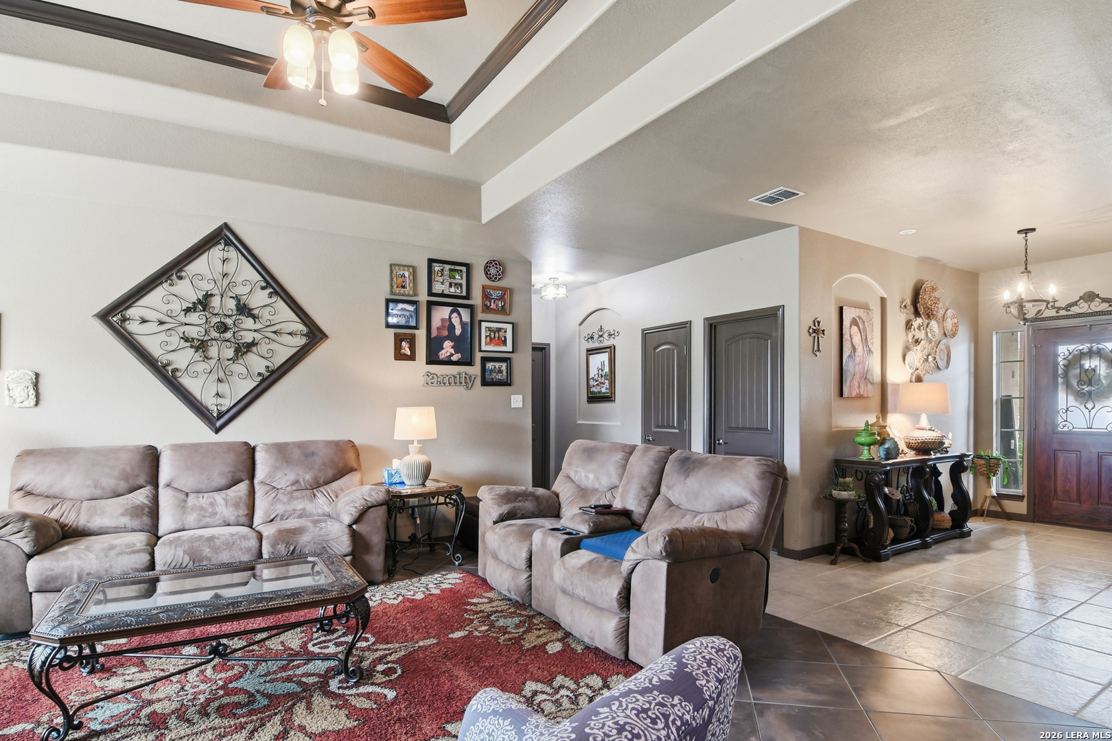 612 Jack Nickolaus Drive, Devine, TX 78016 — photo 3