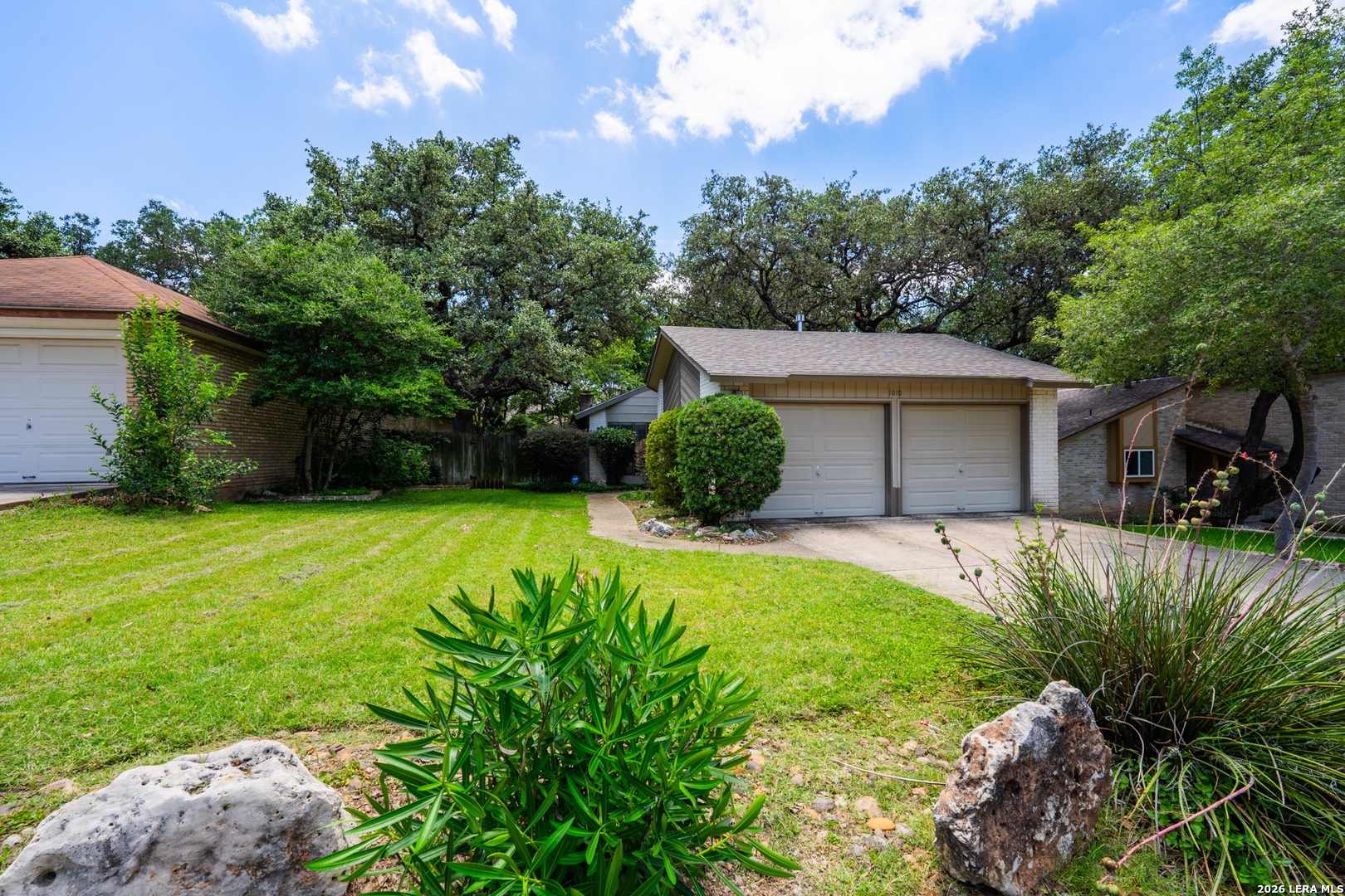 1010 E Bitters Road — photo