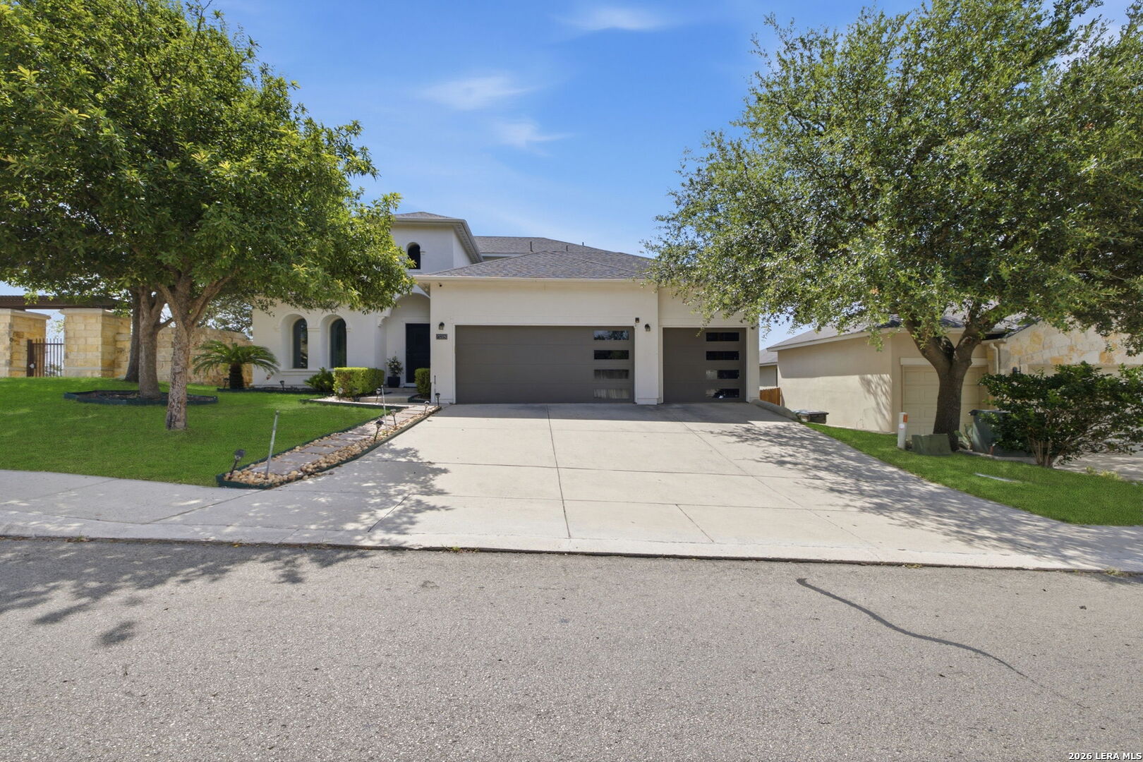 23326 Woodlawn Rdg — photo