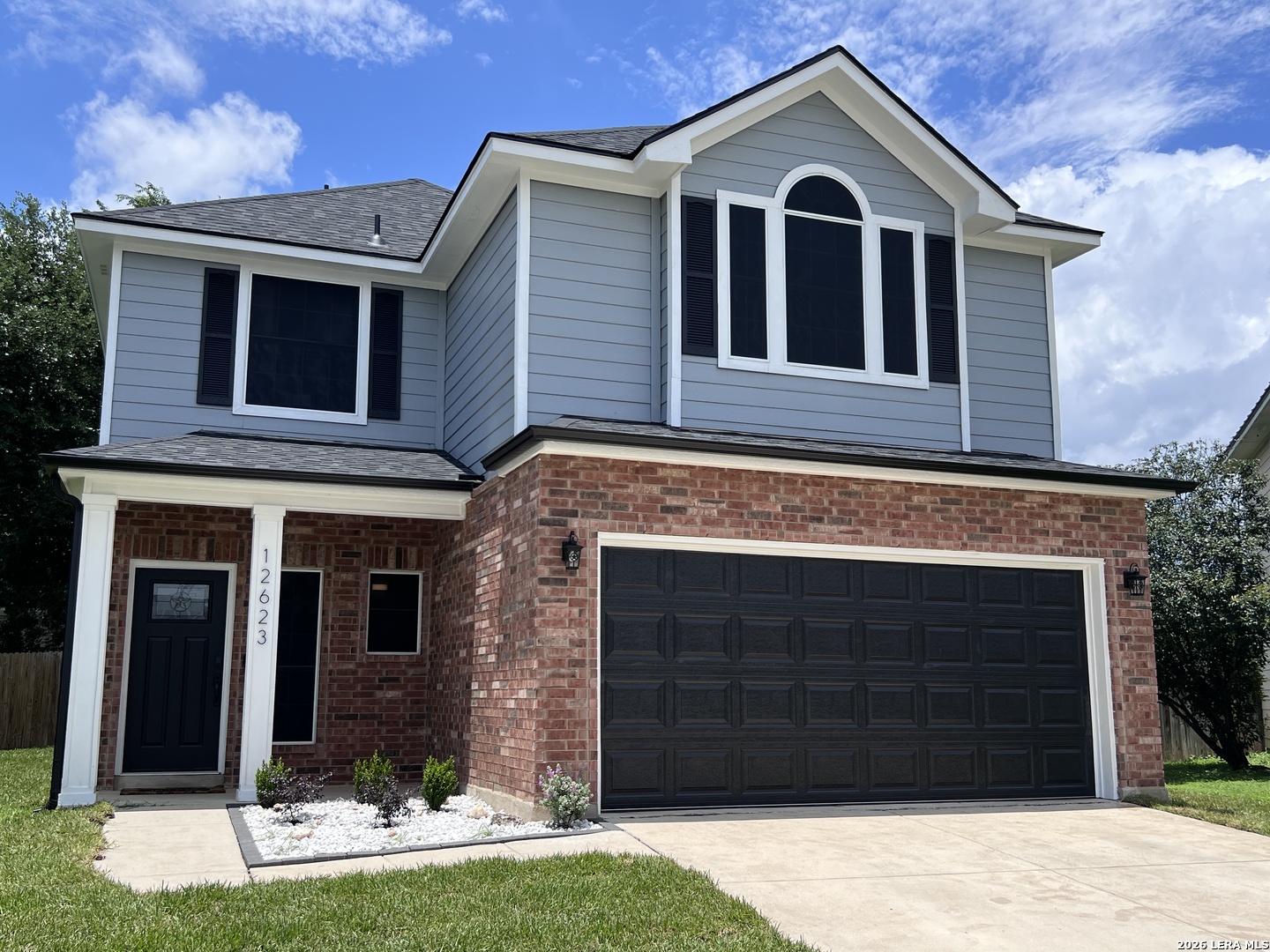 12623 Gray Cedar — photo