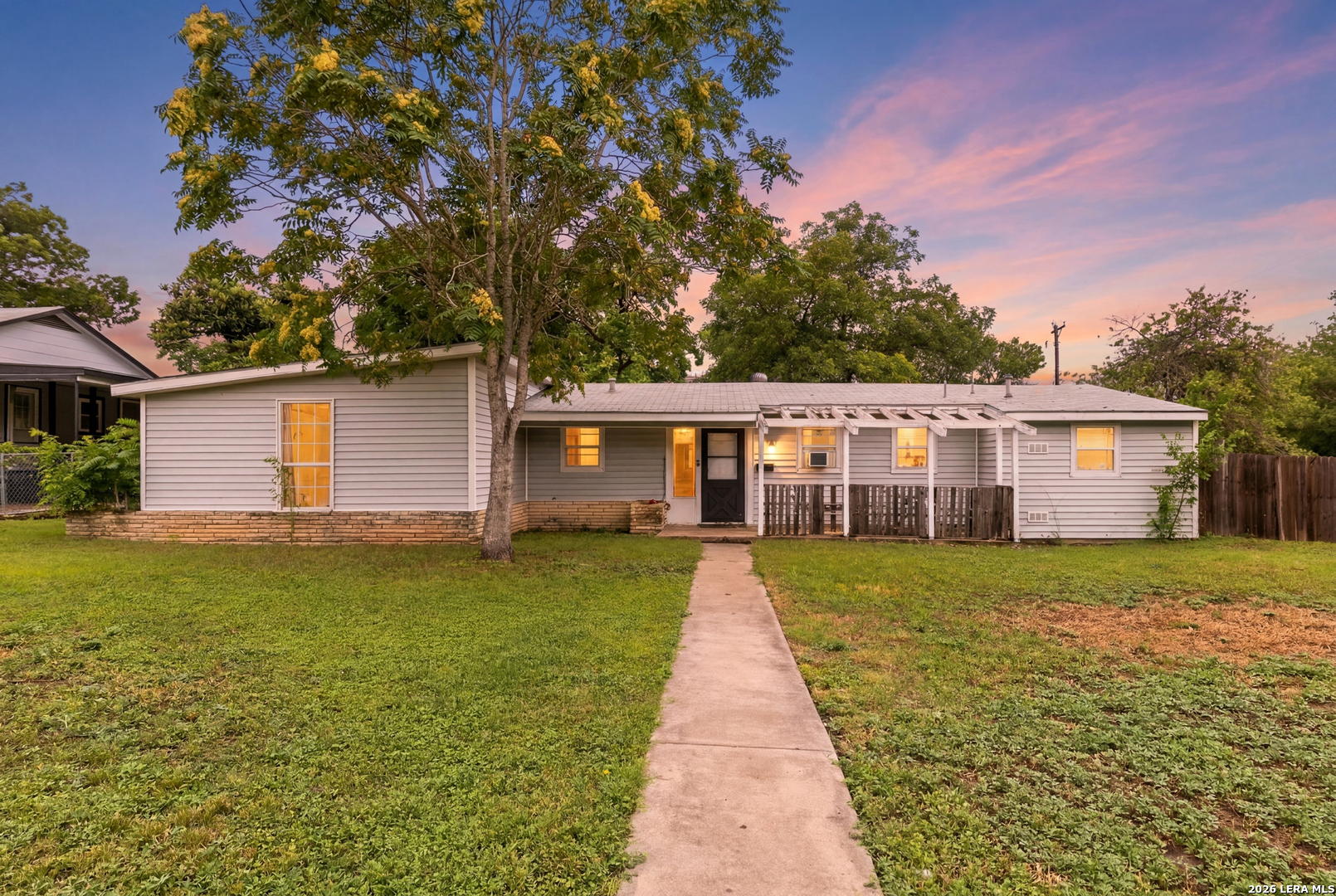 530 John Adams Drive — photo