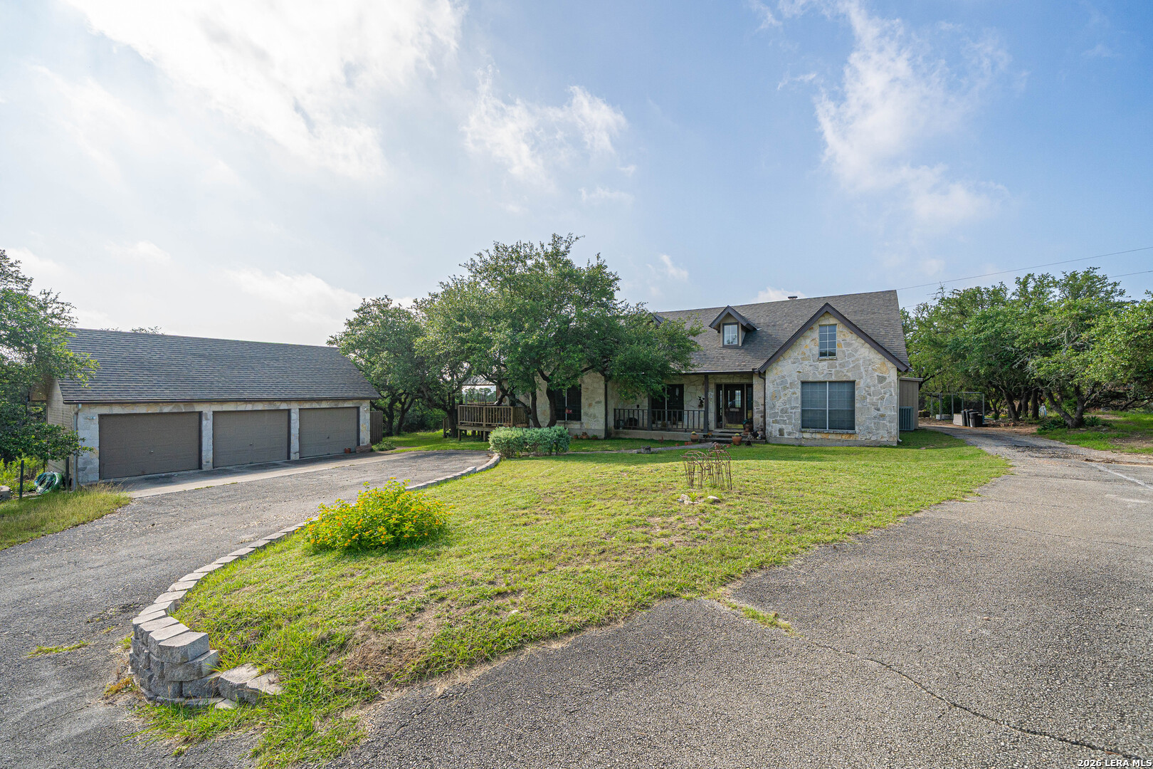 1325 Old Boerne Road — photo