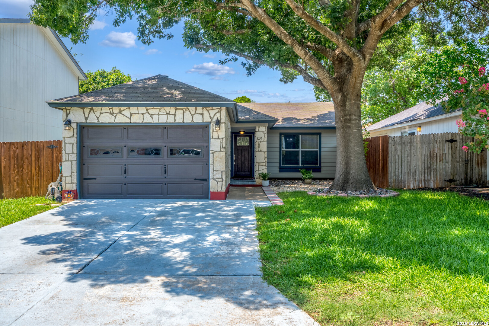 7715 Chatsworth — photo