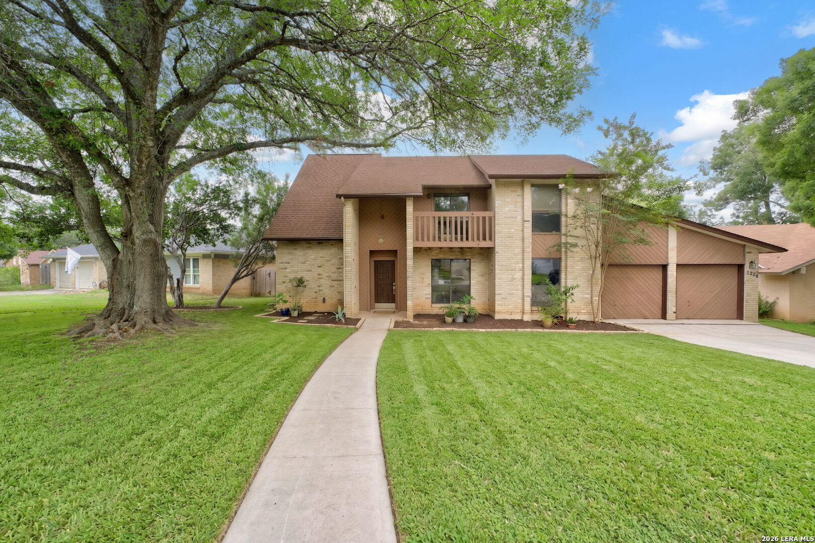 2326 Shadow Cliff Street — photo