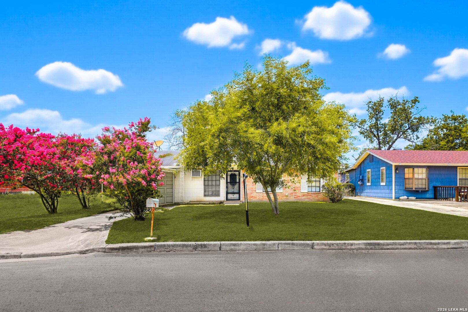 8831 Oakbrook Street — photo