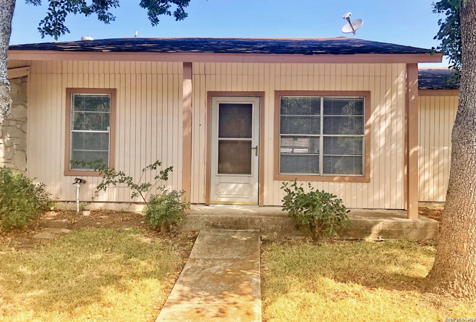 1051 Country Club Drive 18 — photo