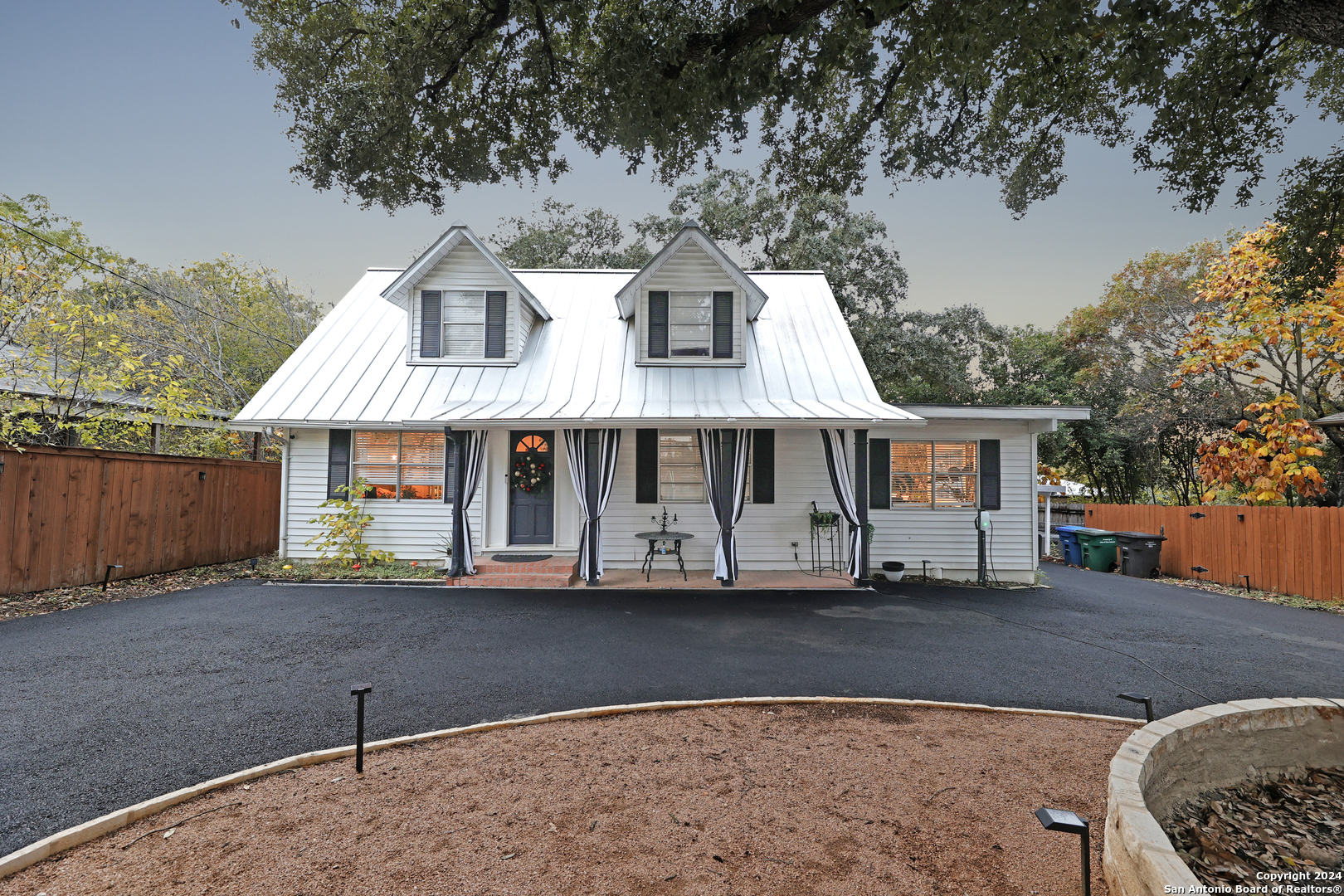 335 Rainbow Drive — photo