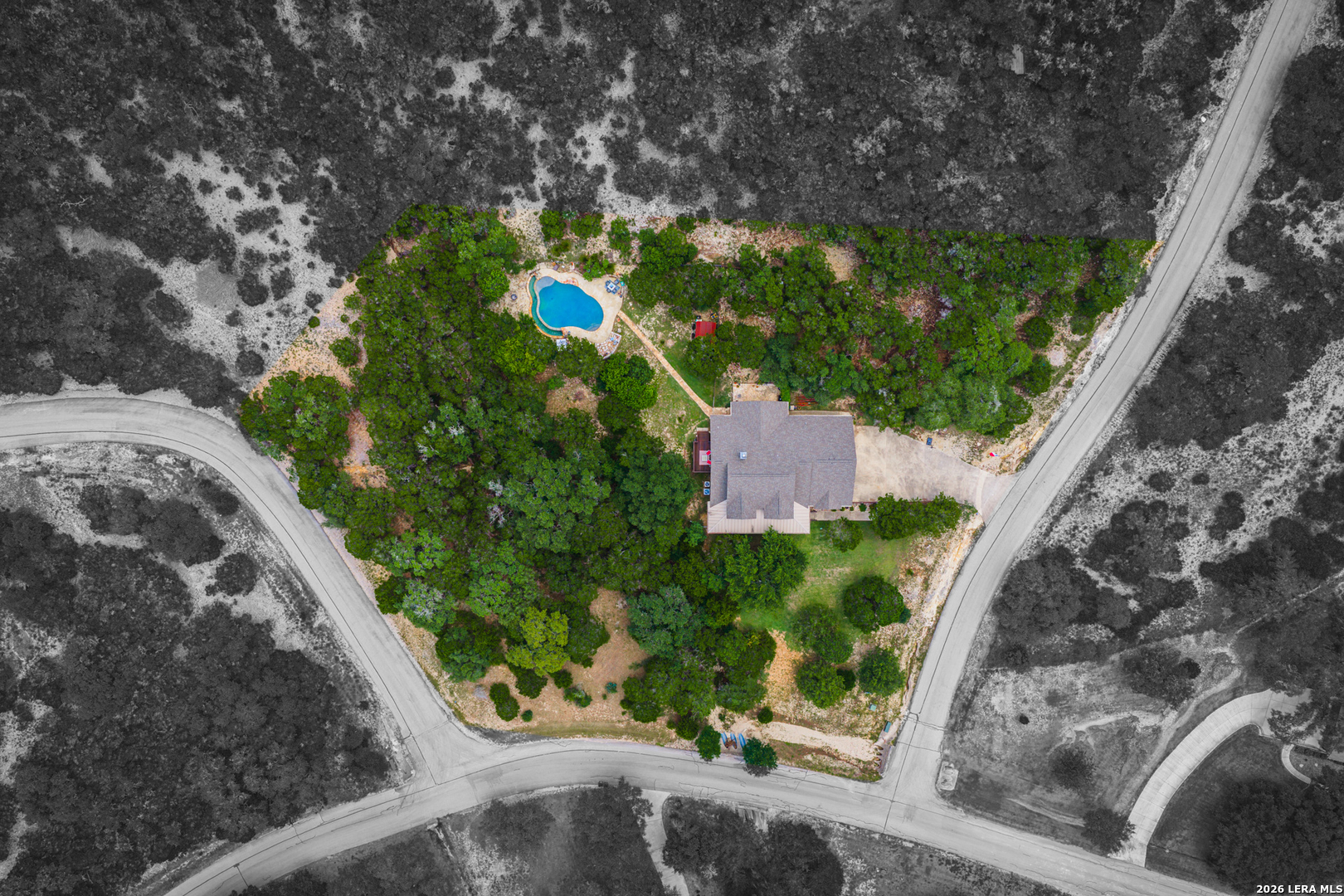 119 Private Road 1738 — photo