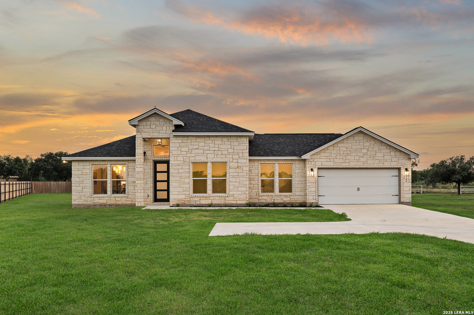 100 W Medium Meadow Drive — photo