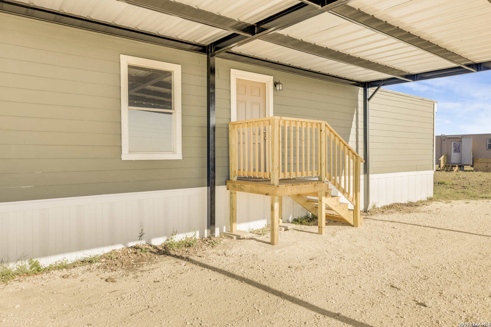 2811 cr 467, Devine, TX 78016 — photo 2