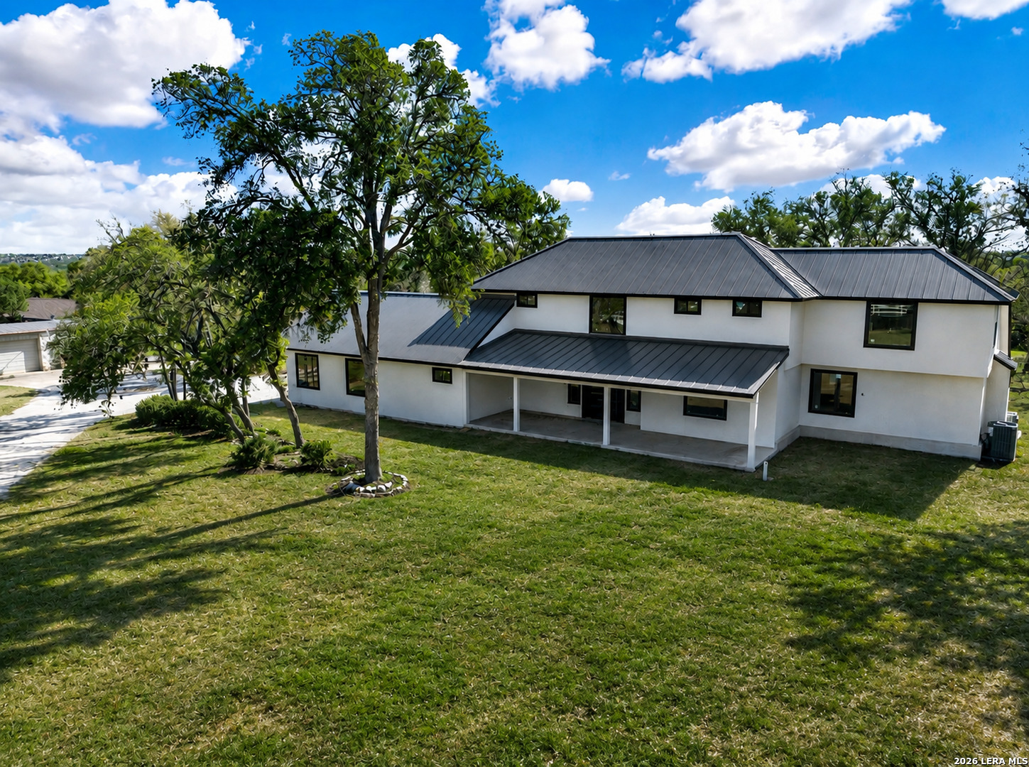 306 N Rolling Oaks Lane — photo