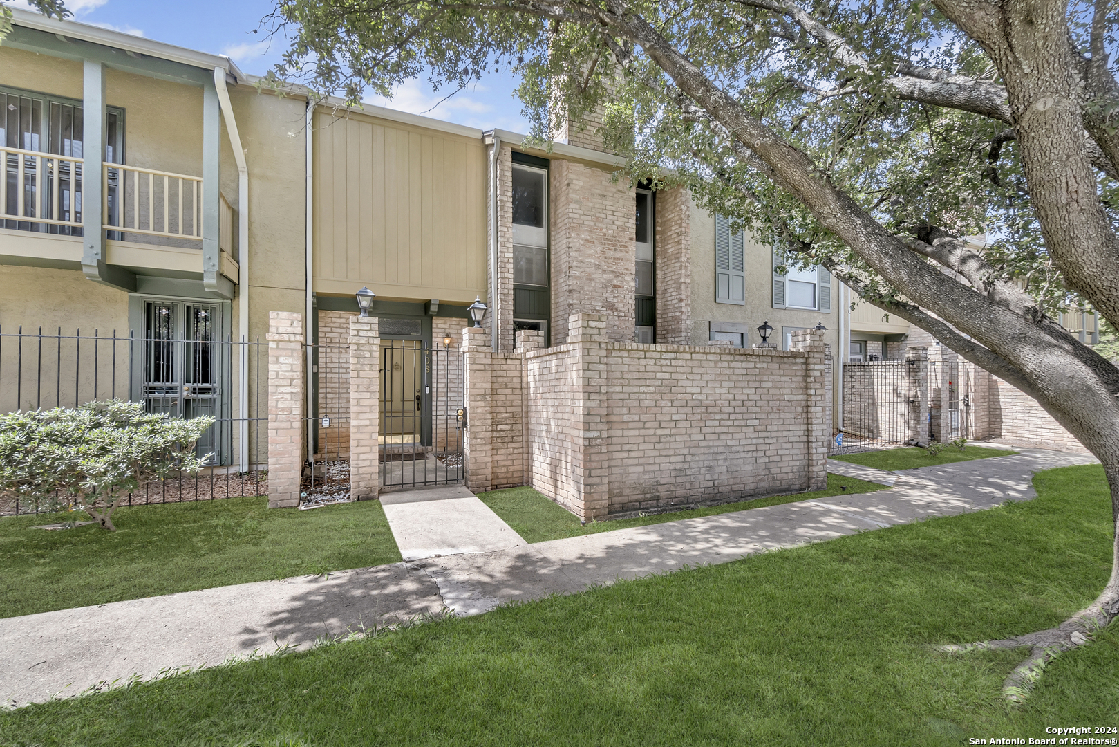 3678 Hidden Drive Unit 408 — photo