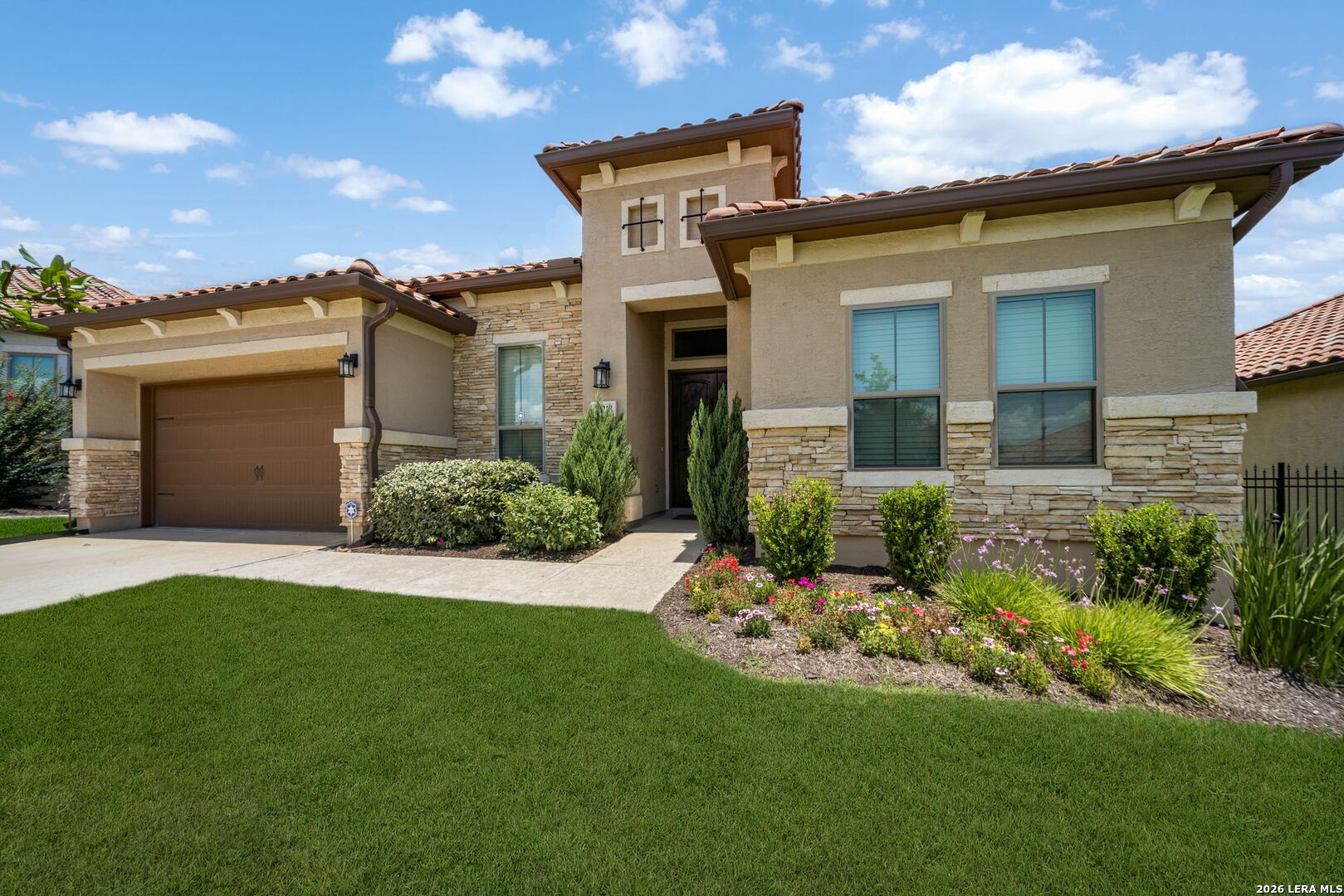23218 Curvado — photo