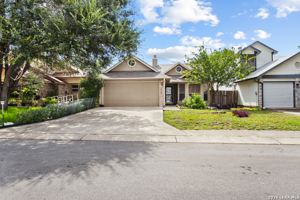 7722 Branston — photo