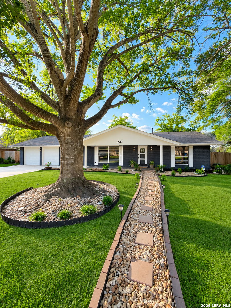 641 Richfield Drive — photo