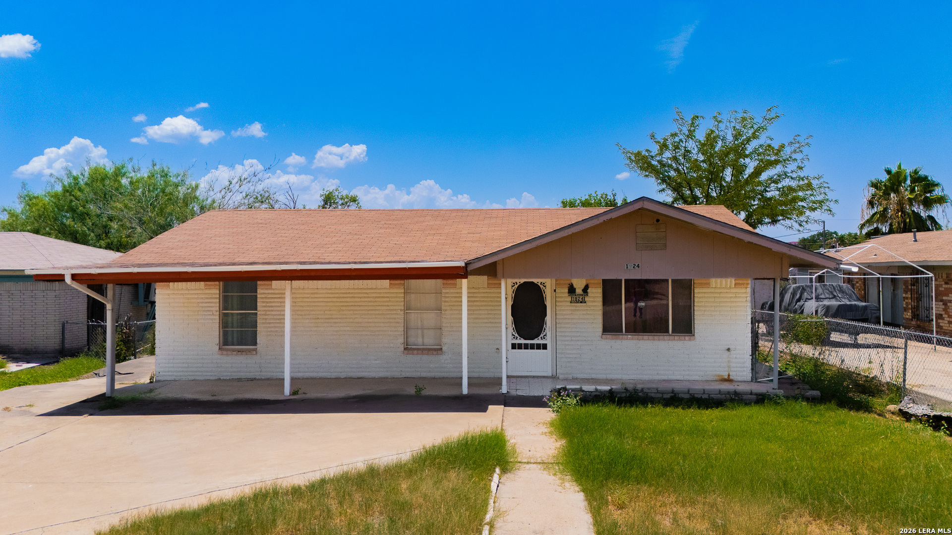 1924 Hoover Street — photo
