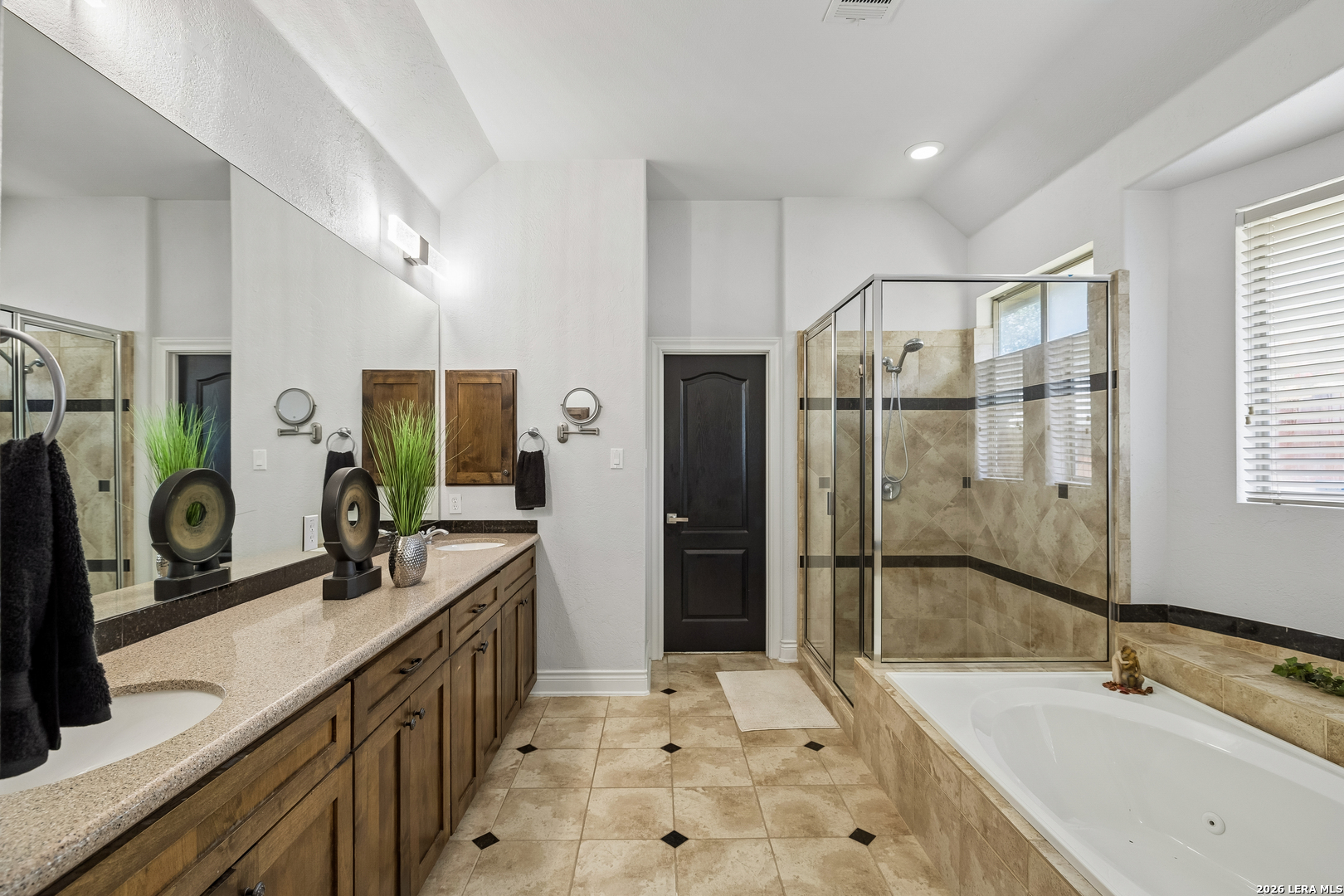 13326 Wind Rdg, Helotes, TX 78023 — photo 3
