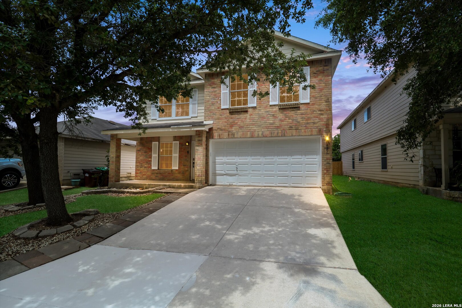 7827 Oakdale Park — photo