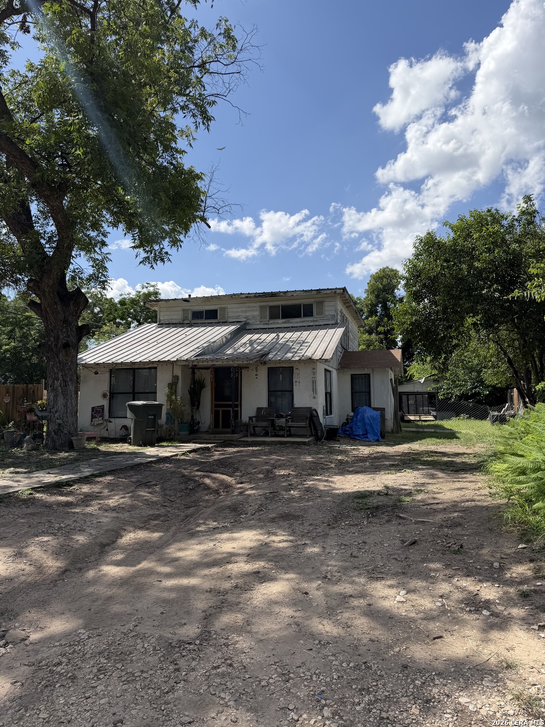 118 E Mill Street — photo