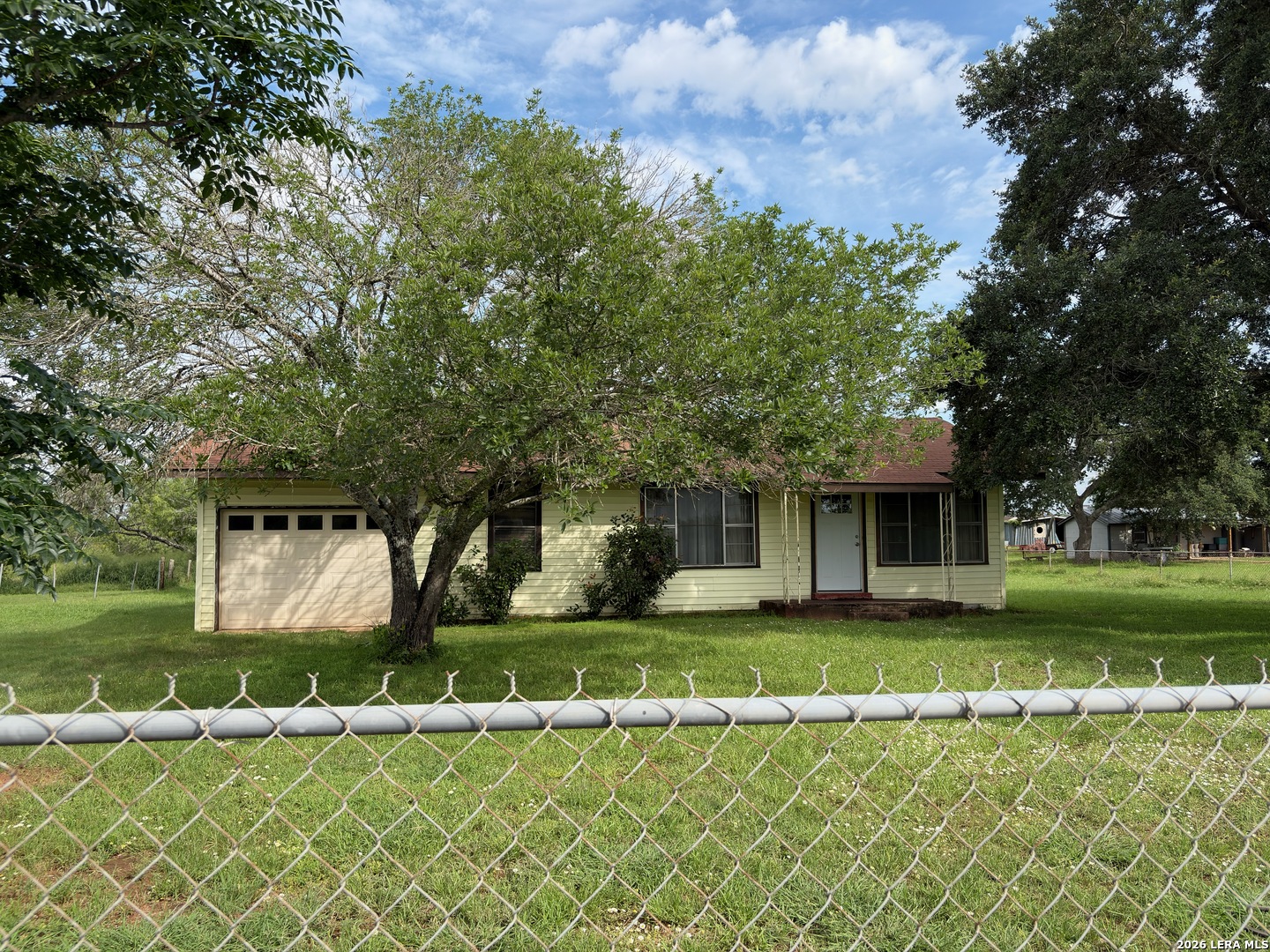 1920 Sutherland Springs Road — photo
